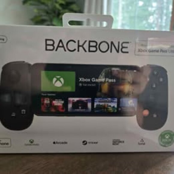 Xbox Backbone Lightning Mobile Gaming Device - Picture 1 of 3